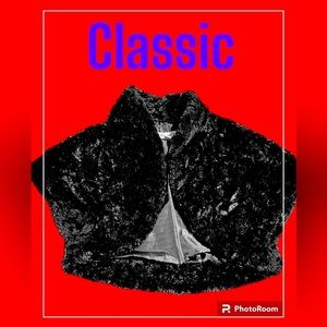 EUC. Amanda Ryan Women’s Black Faux Fur Shrug. Size Large. Cropped.